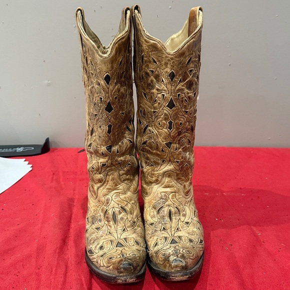 Corral Tan Heeled Boots with Intricate Cutouts - Picture 2 of 7